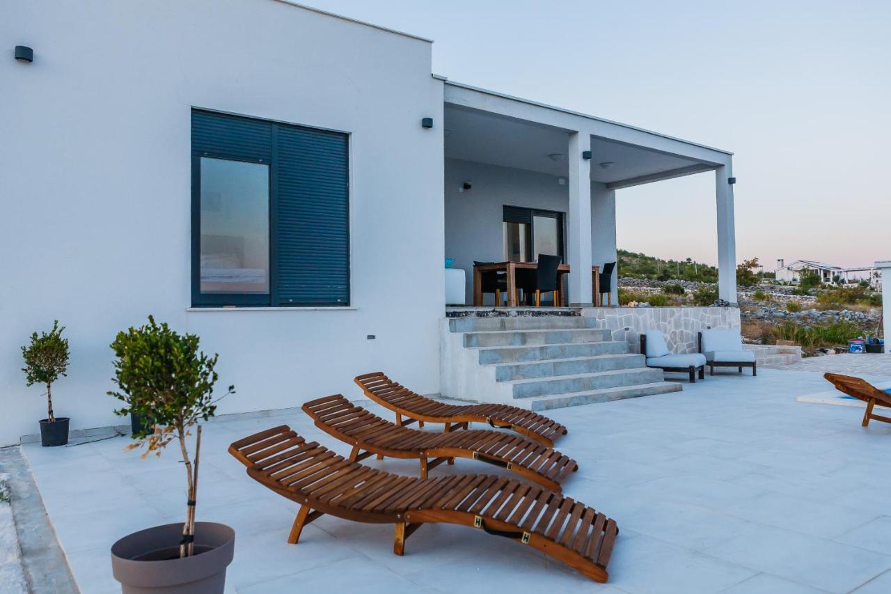 Villa Zlatno Sunce In The Hills Near Trogir Vrsine Exteriér fotografie