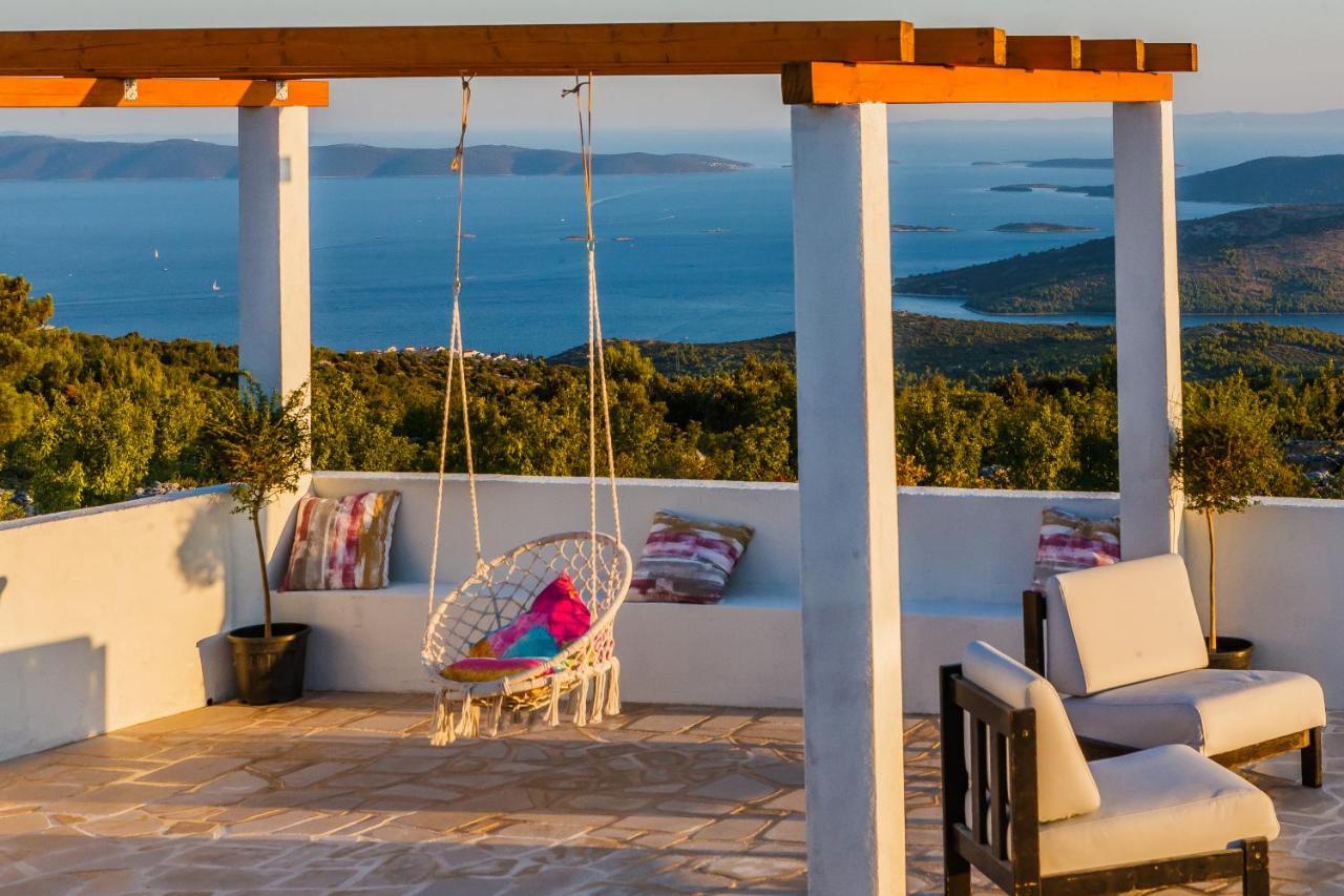 Villa Zlatno Sunce In The Hills Near Trogir Vrsine Exteriér fotografie
